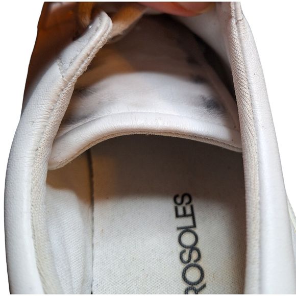 Aerosoles Women Size 8B White Fashion Sneakers Leather Sneak Out - Picture 7 of 11
